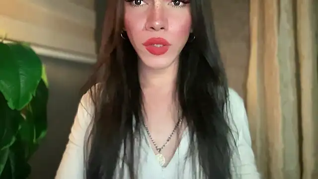 Snapshot of Misselliefayexxx chatting on 04/06/26, 01:56 Misselliefayexxx online show from 04/06/26, 01:56