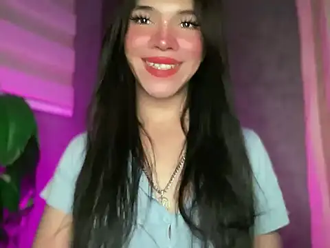 Snapshot of Misselliefayexxx chatting on 04/13/26, 09:09 Misselliefayexxx online show from 04/13/26, 09:09