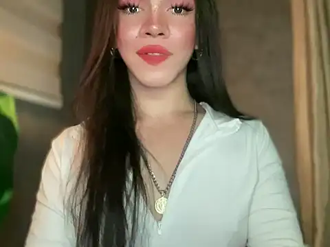 Snapshot of Misselliefayexxx chatting on 04/17/26, 12:02 Misselliefayexxx online show from 04/17/26, 12:02