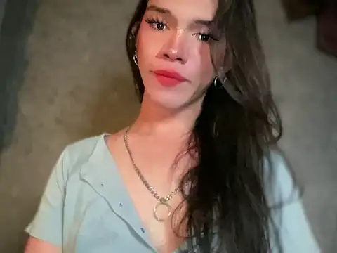 Snapshot of Misselliefayexxx chatting on 06/19/26, 02:16 Misselliefayexxx online show from 06/19/26, 02:16