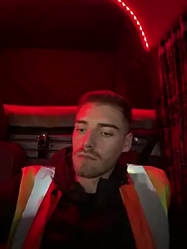 Snapshot of crs_ptk735 chatting on 11/13/25, 08:19 crs ptk735 online show from 11/13/25, 08:19