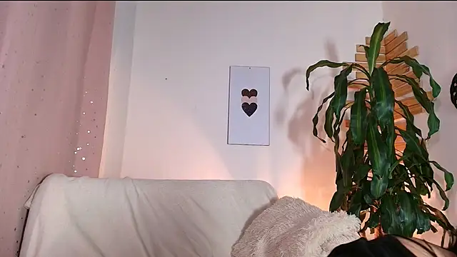 mitsuri 7777 online show from 12/04/25, 06:01