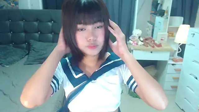 Snapshot of asian_babhiegirl chatting on 04/12/26, 11:37 asian babhiegirl online show from 04/12/26, 11:37