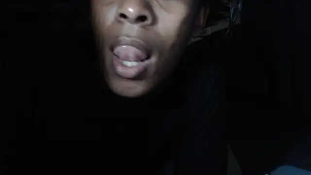 Snapshot of Sexsexyx chatting on 10/29/25, 06:53 Sexsexyx online show from 10/29/25, 06:53