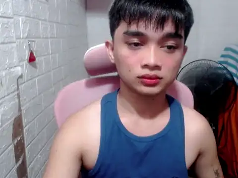 Snapshot of sexysam14 chatting on 04/28/26, 02:11 sexysam14 online show from 04/28/26, 02:11