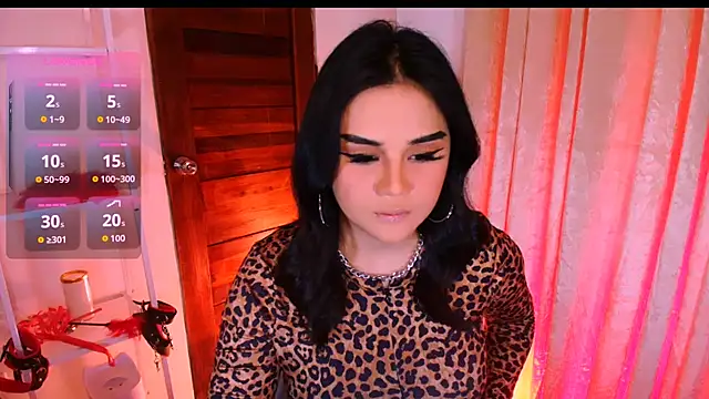 MS VALERIA online show from 11/10/25, 05:39