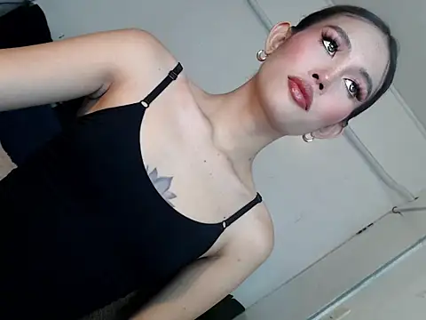 Snapshot of Beautiful_Mistakexxx chatting on 11/07/25, 03:39 Beautiful Mistakexxx online show from 11/07/25, 03:39