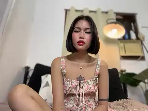 Snapshot of Beautiful_Mistakexxx chatting on 05/11/26, 01:44 Beautiful Mistakexxx online show from 05/11/26, 01:44
