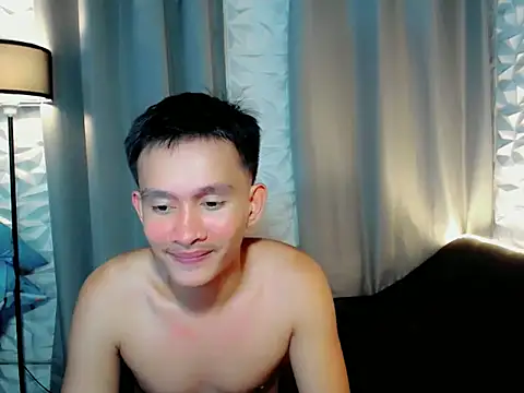 Snapshot of prince_elaijah chatting on 03/19/26, 05:11 prince elaijah online show from 03/19/26, 05:11