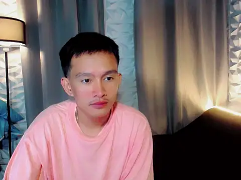 Snapshot of prince_elaijah chatting on 03/19/26, 08:57 prince elaijah online show from 03/19/26, 08:57