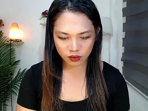 Snapshot of scarlett_brownx69 chatting on 04/10/26, 05:01 scarlett brownx69 online show from 04/10/26, 05:01