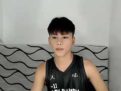 Snapshot of ynotyu chatting on 06/21/26, 06:54 ynotyu online show from 06/21/26, 06:54