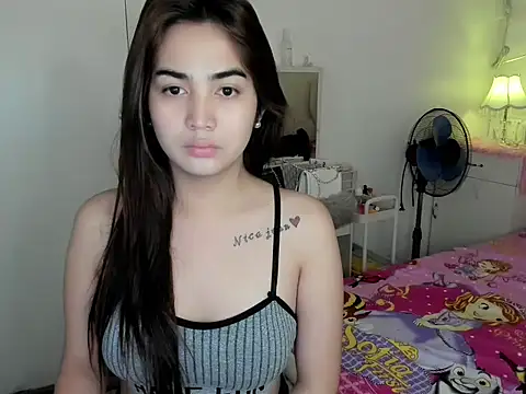Snapshot of Alovelydoll_nica chatting on 04/20/26, 01:19 Alovelydoll nica online show from 04/20/26, 01:19