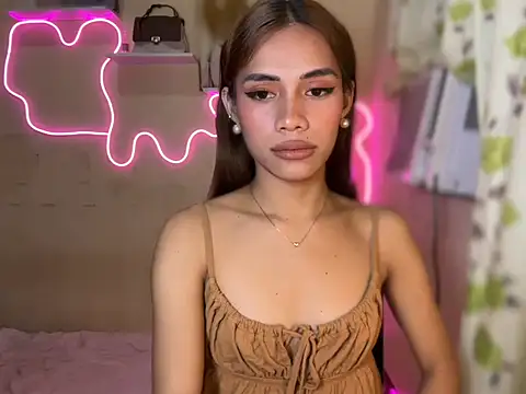 Snapshot of Lovelynikki03 chatting on 09/26/25, 05:17 Lovelynikki03 online show from 09/26/25, 05:17