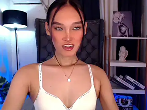 Snapshot of sensualmelody143 chatting on 09/17/25, 11:01 sensualmelody143 online show from 09/17/25, 11:01