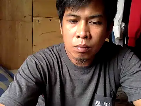 SteveFoxxe online show from 10/11/25, 03:28