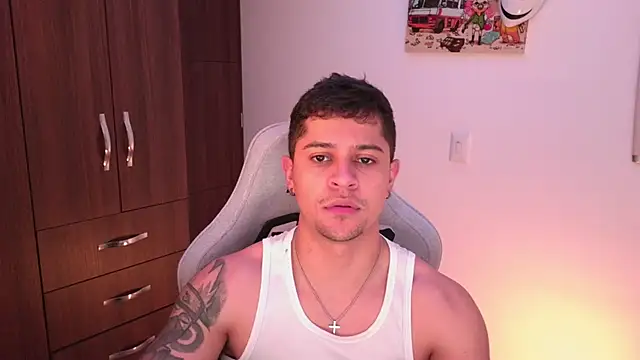 domsantiago  online show from 10/28/25, 01:20