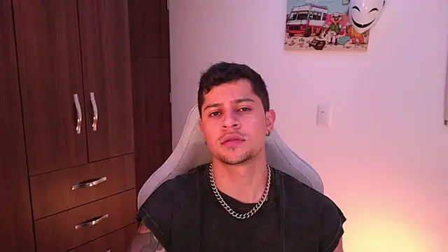 domsantiago  online show from 11/01/25, 01:51