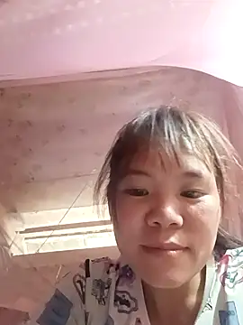 Snapshot of Nguyet135 chatting on 04/24/26, 04:48 Nguyet135 online show from 04/24/26, 04:48