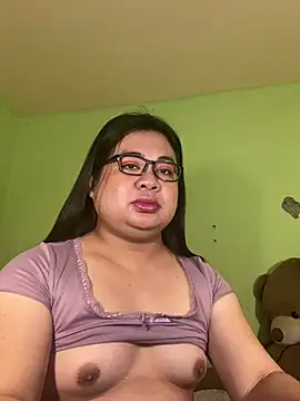 Snapshot of Im_ur_mother chatting on 03/10/26, 03:39 Im ur mother online show from 03/10/26, 03:39