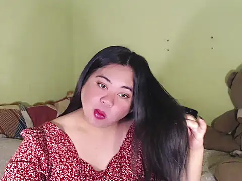 Snapshot of Im_ur_mother chatting on 03/12/26, 01:39 Im ur mother online show from 03/12/26, 01:39