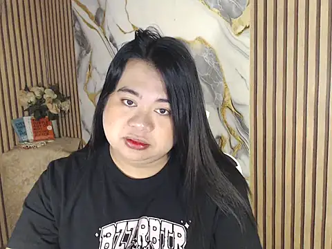 Snapshot of Im_ur_mother chatting on 04/05/26, 08:17 Im ur mother online show from 04/05/26, 08:17