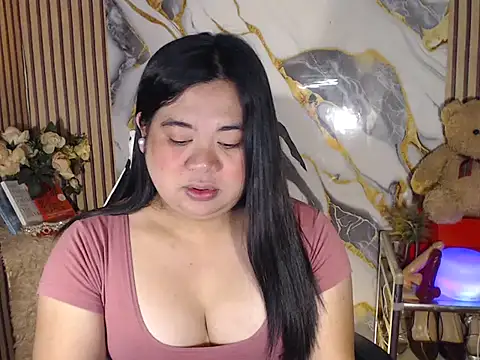 Snapshot of Im_ur_mother chatting on 04/14/26, 03:23 Im ur mother online show from 04/14/26, 03:23