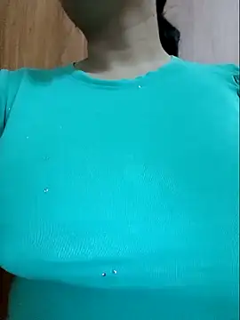 Snapshot of Shiny_Babe chatting on 03/22/26, 04:16 Shiny Babe online show from 03/22/26, 04:16