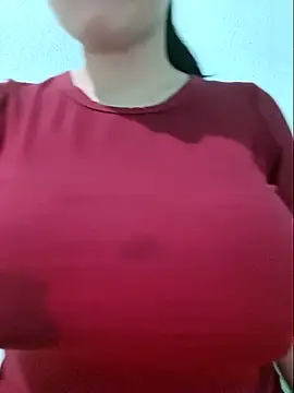 Snapshot of Shiny_Babe chatting on 03/31/26, 02:46 Shiny Babe online show from 03/31/26, 02:46