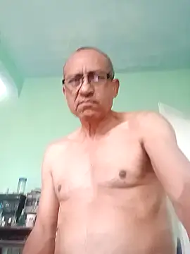 Snapshot of Comepepa10 chatting on 01/10/26, 06:31 Comepepa10 online show from 01/10/26, 06:31