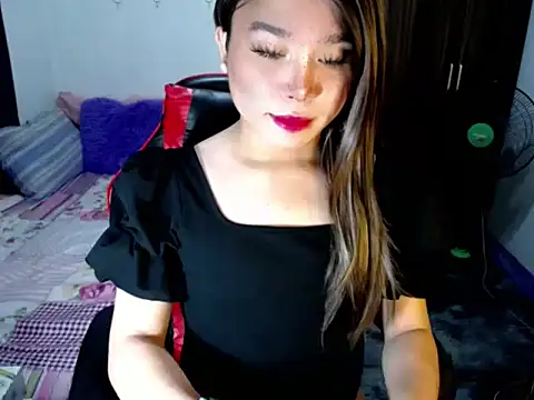 Urassiansweetcummer online show from 10/08/25, 02:14