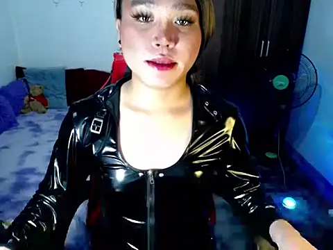 Snapshot of Urassiansweetcummer chatting on 04/02/26, 09:34 Urassiansweetcummer online show from 04/02/26, 09:34