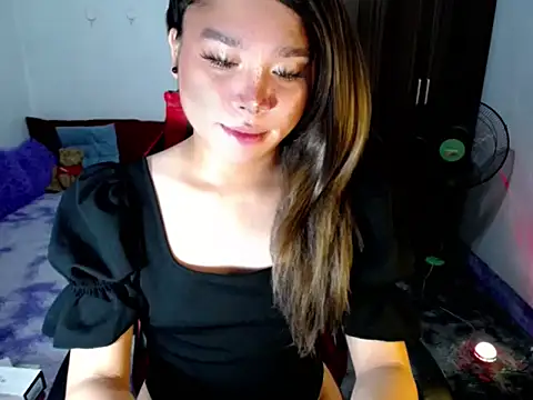 Snapshot of Urassiansweetcummer chatting on 04/16/26, 05:58 Urassiansweetcummer online show from 04/16/26, 05:58