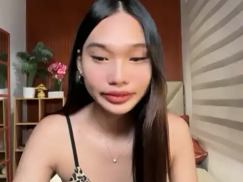 Snapshot of universal_slutt chatting on 07/20/26, 11:18 universal slutt online show from 07/20/26, 11:18