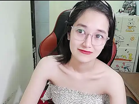 Shulee21 online show from 09/24/25, 01:20