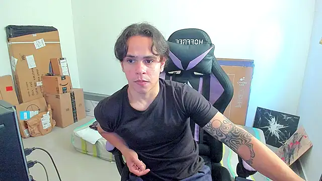 Maximiliano scoott   online show from 10/28/25, 06:21