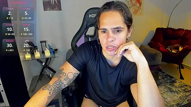 Maximiliano scoott   online show from 12/15/25, 08:24