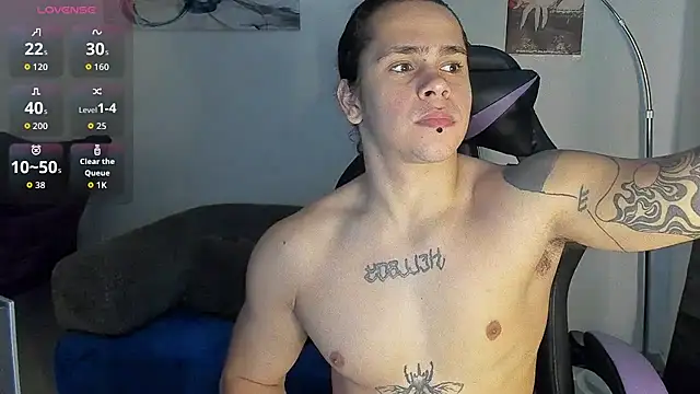 Snapshot of Maximiliano_scoott__ chatting on 07/13/26, 07:05 Maximiliano scoott online show from 07/13/26, 07:05