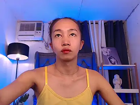 Snapshot of Sweet_kittyxx chatting on 02/12/26, 06:36 Sweet kittyxx online show from 02/12/26, 06:36