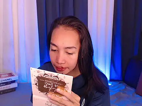 Snapshot of Sweet_kittyxx chatting on 02/24/26, 04:10 Sweet kittyxx online show from 02/24/26, 04:10