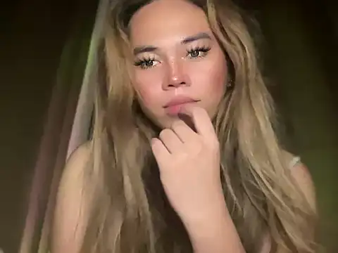 Snapshot of goddessofalltime chatting on 12/22/25, 03:42 goddessofalltime online show from 12/22/25, 03:42