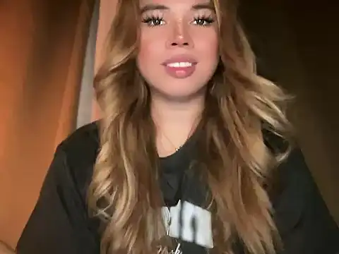 Snapshot of goddessofalltime chatting on 04/01/26, 11:44 goddessofalltime online show from 04/01/26, 11:44