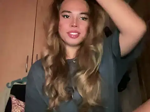 Snapshot of goddessofalltime chatting on 04/04/26, 12:42 goddessofalltime online show from 04/04/26, 12:42