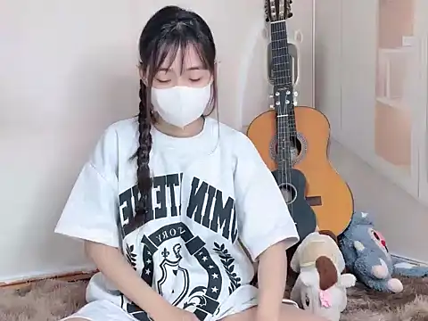 Snapshot of _KiuAnh_22 chatting on 04/11/26, 02:49 KiuAnh 22 online show from 04/11/26, 02:49