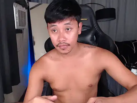 Snapshot of alexsuckable01 chatting on 03/11/26, 06:30 alexsuckable01 online show from 03/11/26, 06:30