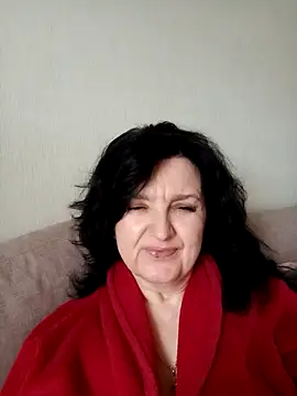 Snapshot of MilaSky4701 chatting on 10/21/25, 02:18 MilaSky4701 online show from 10/21/25, 02:18