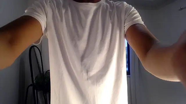 Snapshot of shokolet_2001 chatting on 09/14/25, 02:54 shokolet 2001 online show from 09/14/25, 02:54