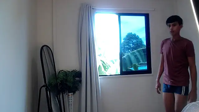 Snapshot of shokolet_2001 chatting on 09/15/25, 03:28 shokolet 2001 online show from 09/15/25, 03:28