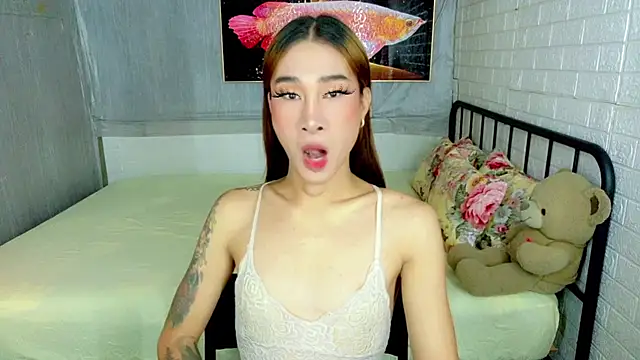 TRANSGODDESSA online show from 09/29/25, 01:33