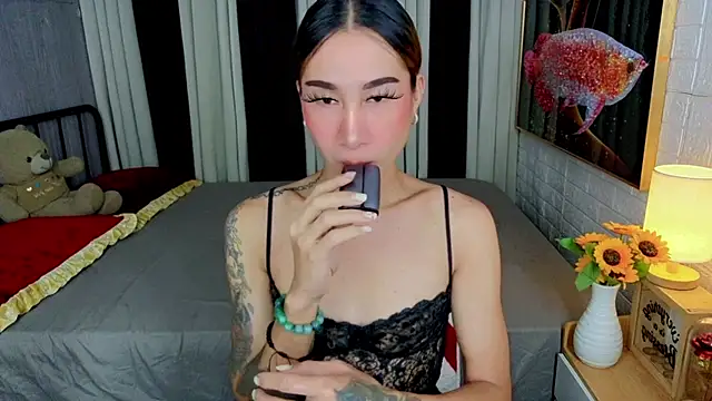 TRANSGODDESSA online show from 11/05/25, 12:21